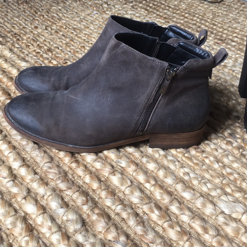 Brown Franco Sarto ankle boots!